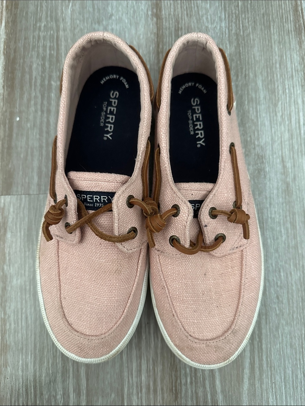 Sperry Blush Canvas Boat Shoes with Brown Laces 7.5 preowned